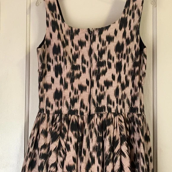 Pinup Couture Melted Leopard dress - Picture 5 of 6